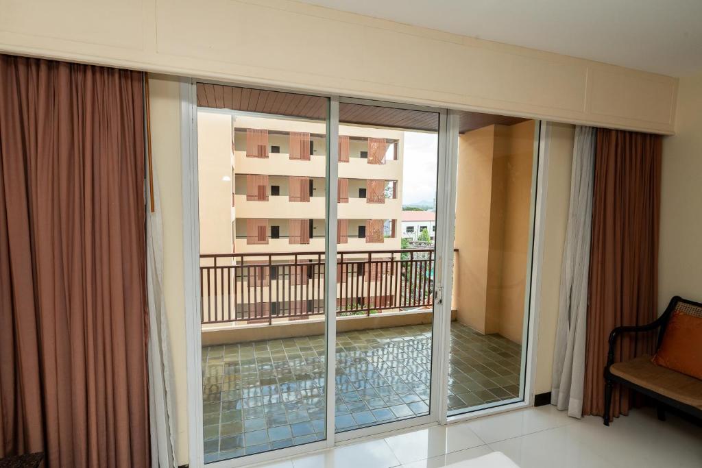 Sunday Chateau En Ville - Pattaya - Resim 40