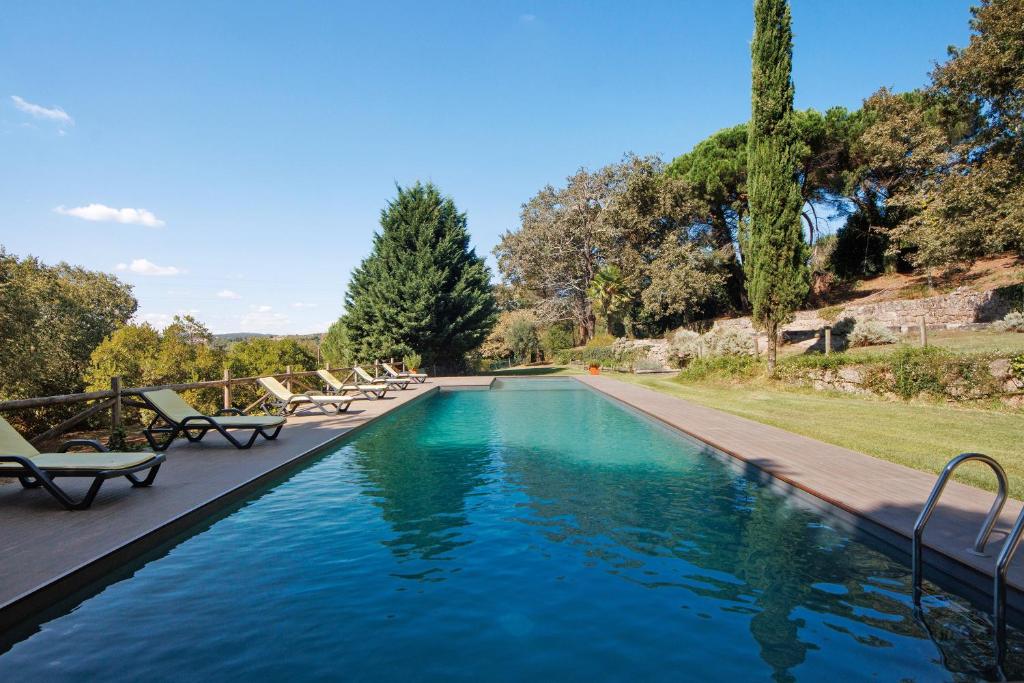 Swimmingpoolen hos eller tæt på Casa de Andrães Loft Heras