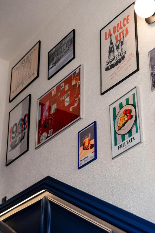 4Cardinals Boutique - Resim 13