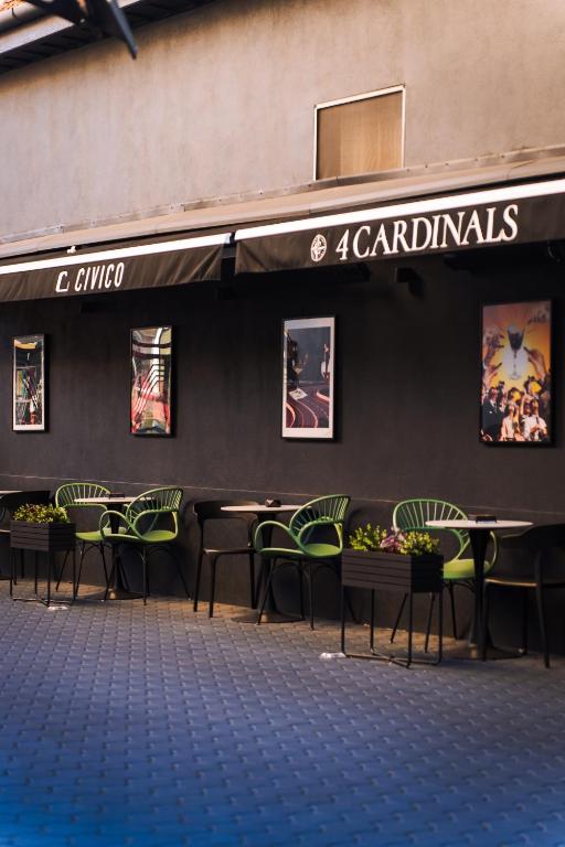 4Cardinals Boutique - Resim 29