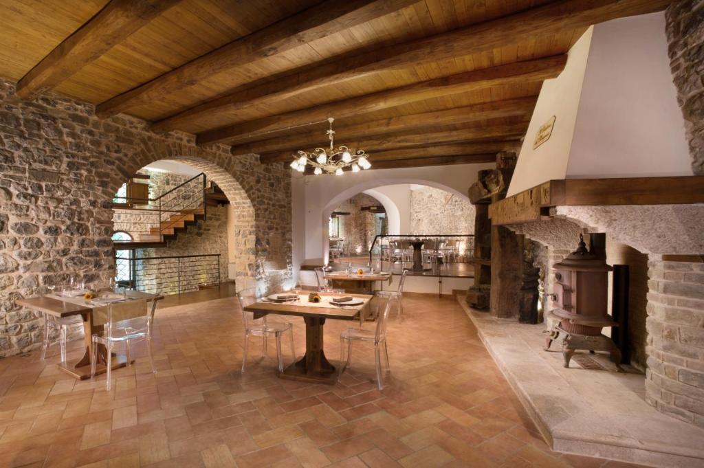 Posezení v ubytování Dimora Storica Hotel Maccarunera