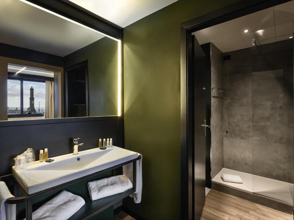 
Deluxe Apartment with One Double Ded and Sofa
