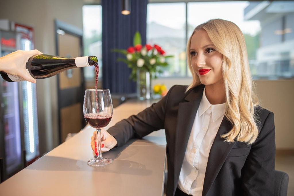 Hotel CONRAD Comfort - Resim 36