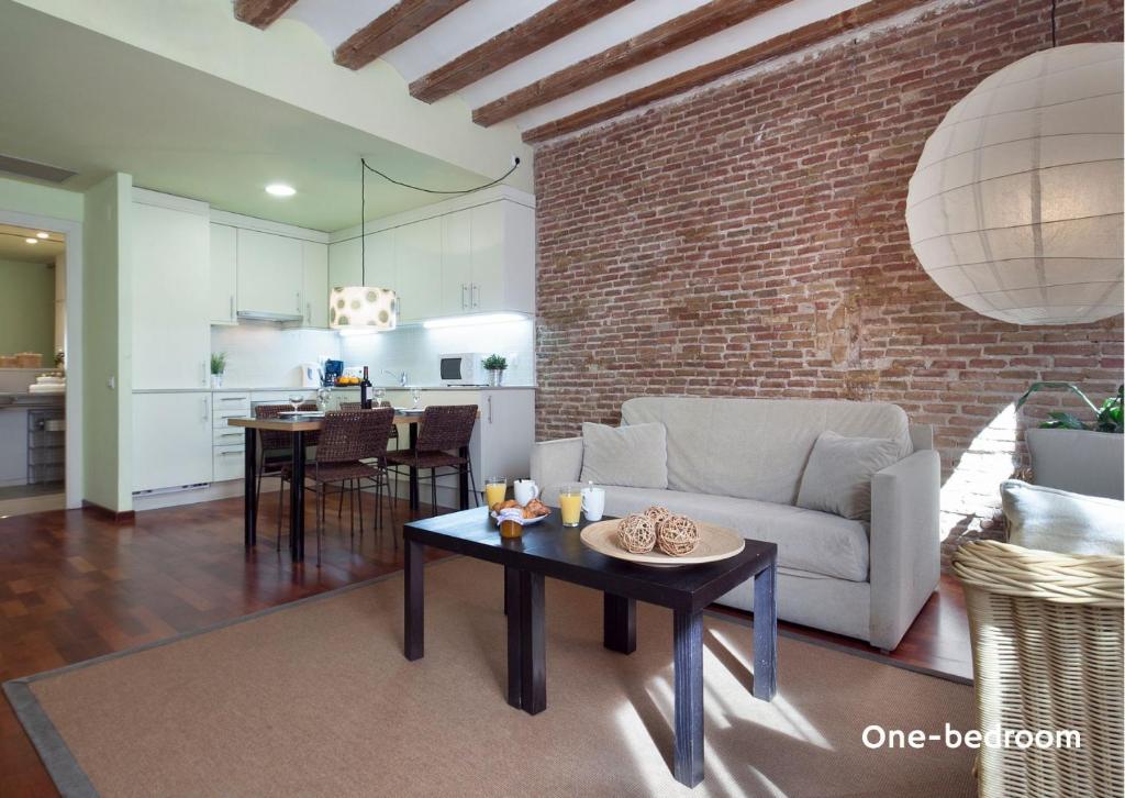 Inside Barcelona Apartments Esparteria - 17