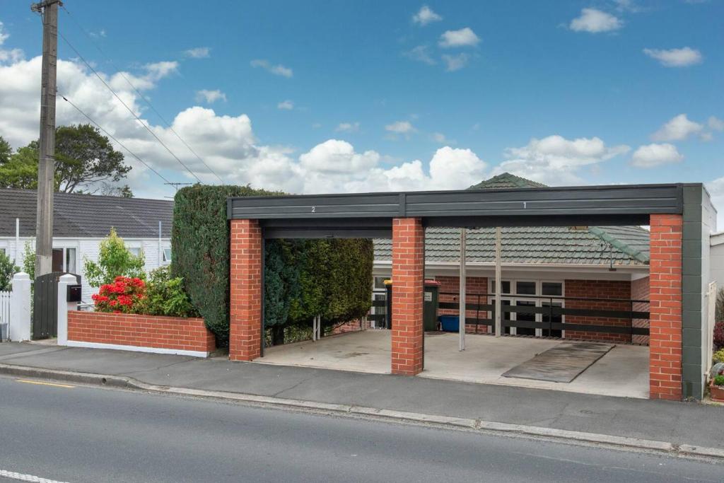 Spacious 3-bedroom Home In Roslyn With Views - Resim 20