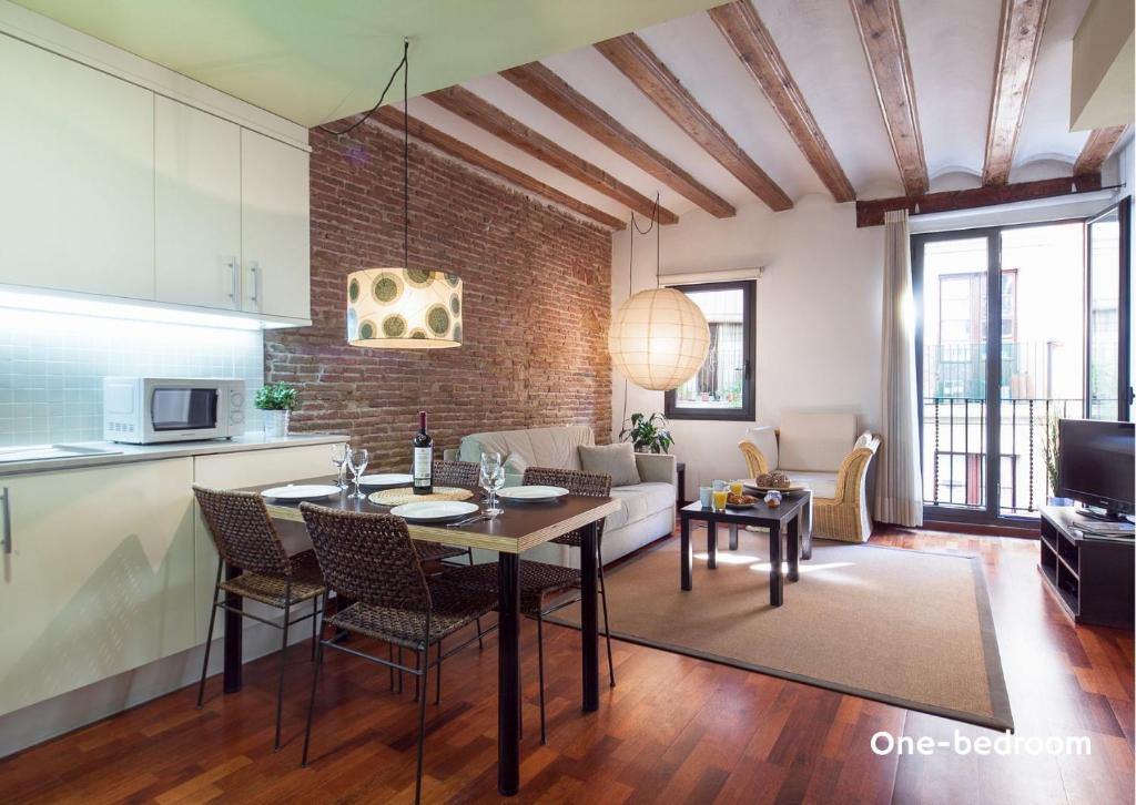 Inside Barcelona Apartments Esparteria - 18