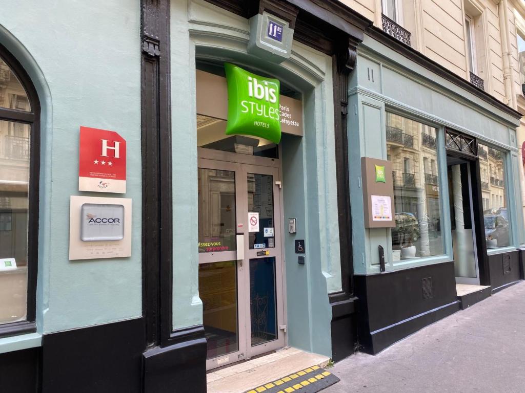 ibis Styles Paris Cadet Lafayette - Resim 37