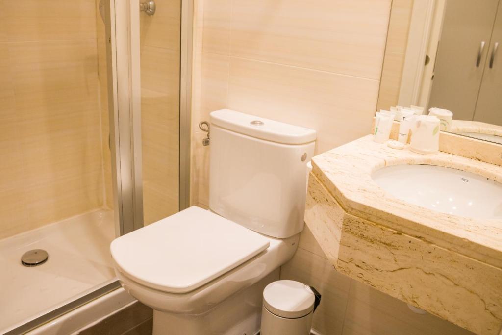 Amona Teresa Guesthouse - Small Double Room