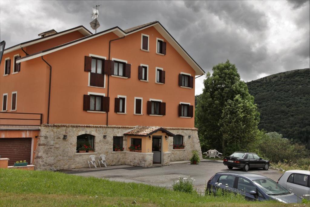 Zdjęcie z galerii obiektu Hotel Il Ghiro w mieście Ovindoli