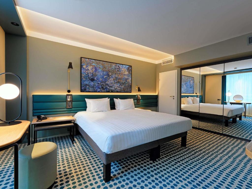 Novotel Luxembourg Kirchberg - Resim 43