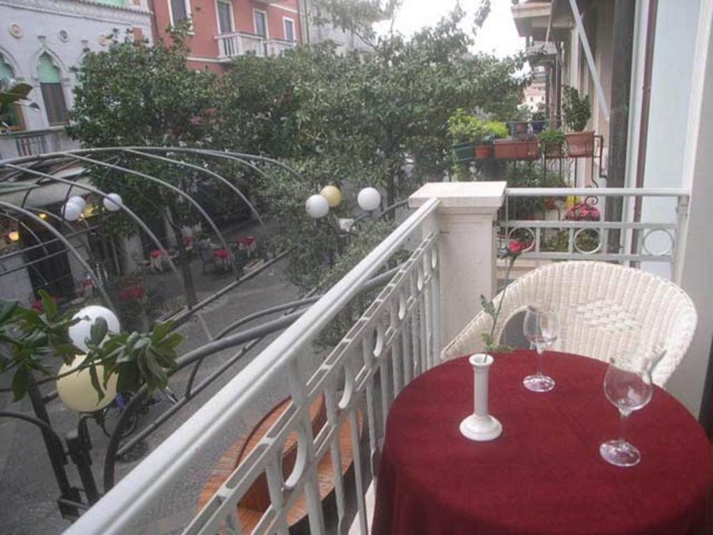 A balcony or terrace at Lina's Apartment