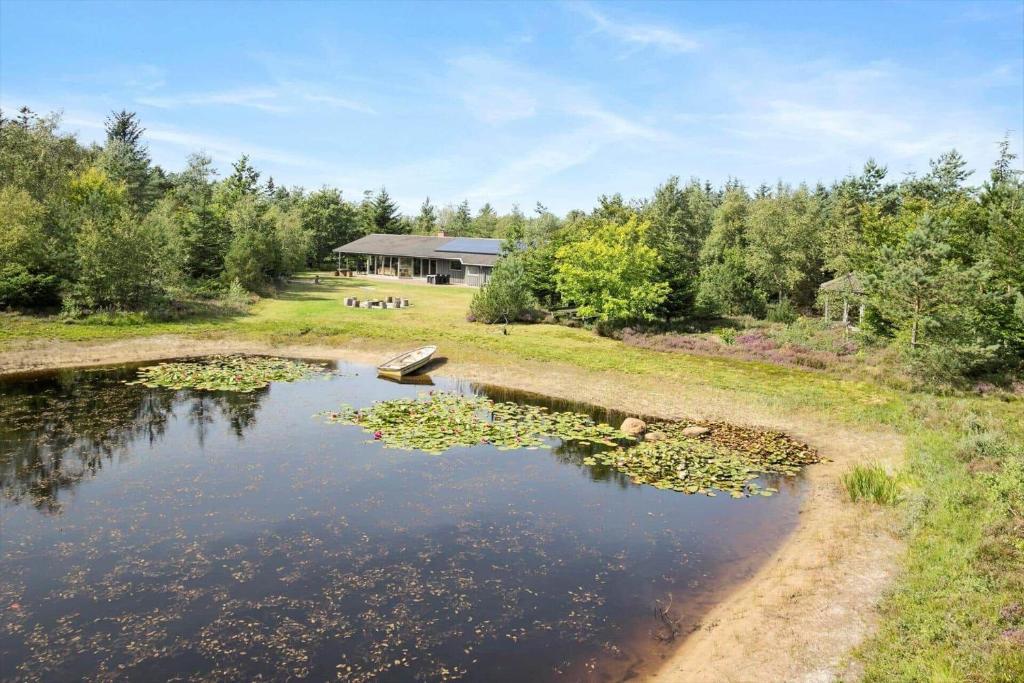 Φυσικό τοπίο κοντά σε αυτή η παραθεριστική κατοικία