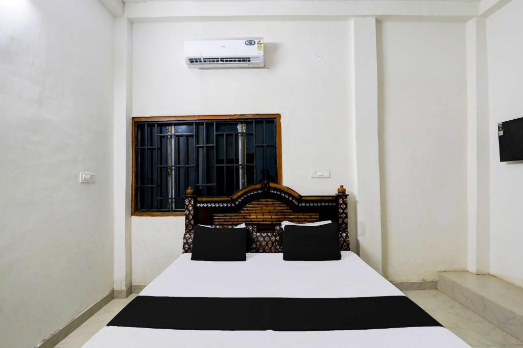 Gallery image of Hotel O Dhan Mahal Resort in Jabalpur