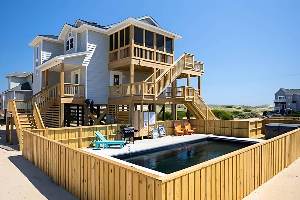 Kolam renang di atau dekat dengan C9004 Seabatical - 4 BR Semi-Oceanfront, Pool & Hot Tub