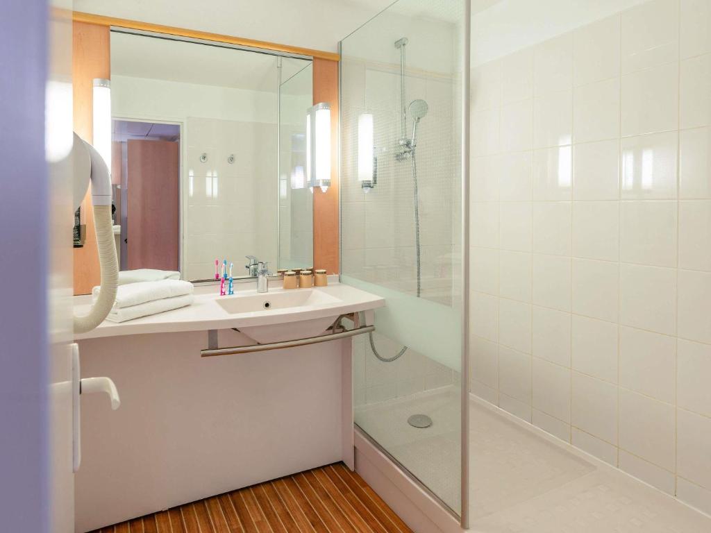ibis Paris 17 Clichy-Batignolles - Resim 27