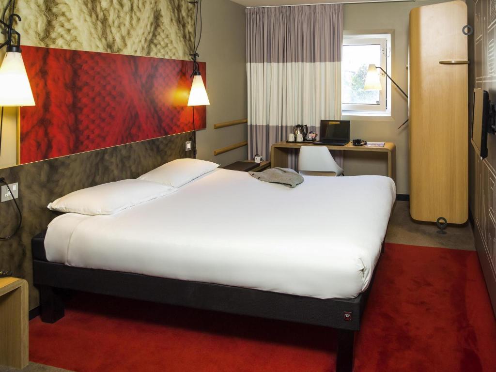 Ibis Sheffield City - Resim 5