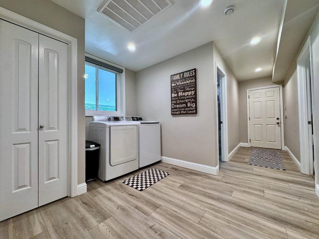 a laundry room with a washer and dryer at Peaceful Country Getaway Near Casino Shopping in Diamond Springs