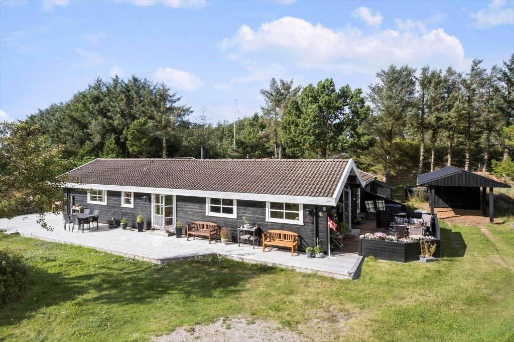 Budova, kde se prázdninový dům nachází