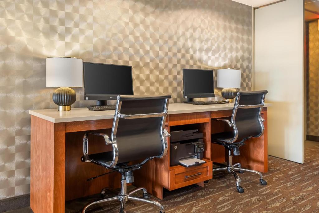 Best Western PLUS Calgary Centre Inn - Resim 14