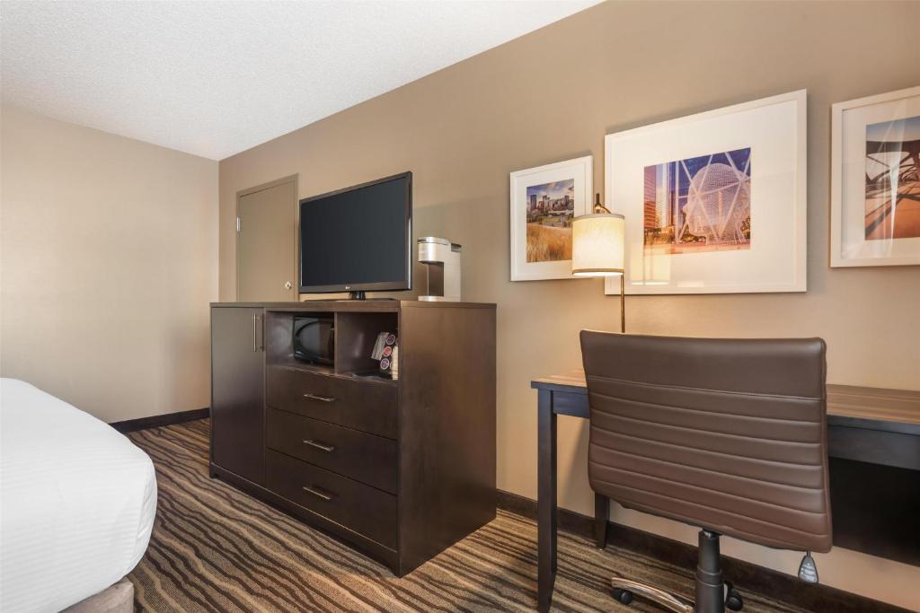 Best Western PLUS Calgary Centre Inn - Resim 24