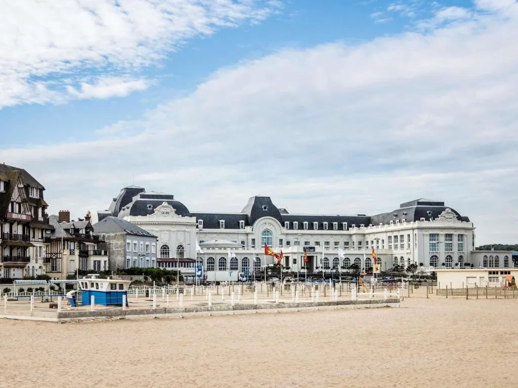 ドーヴィル（フランス）で人気の5つ星ホテル10軒｜Booking.com