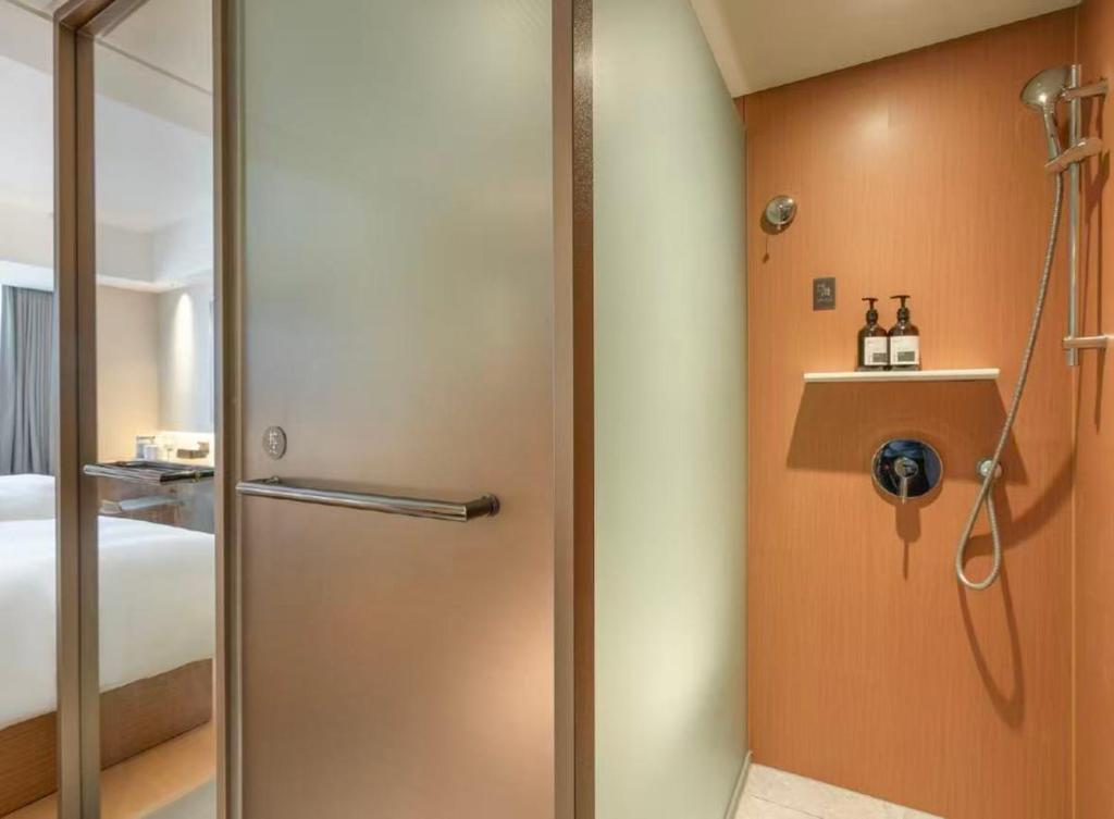 Ένα μπάνιο στο Ji Hotel Guangzhou Zhujiang New Town