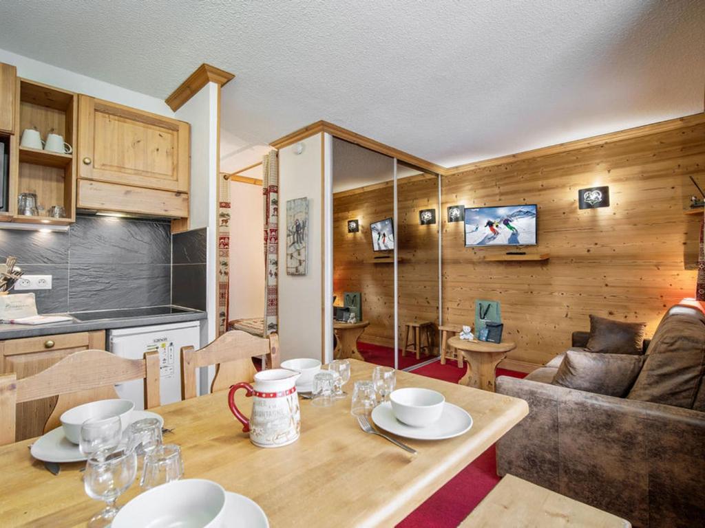 Studio Ski aux Pieds avec WiFi, Centre Proche