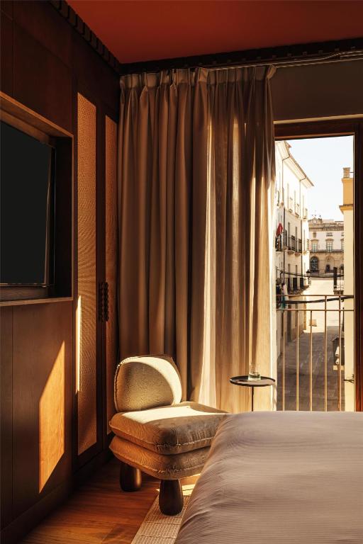 Palacio De Godoy Caceres, Curio Collection By Hilton - 10