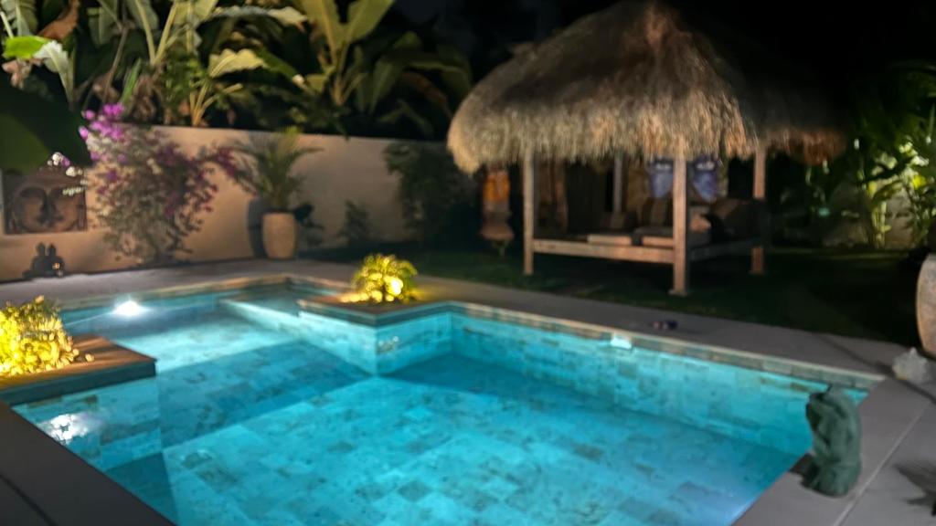 Πισίνα στο ή κοντά στο Villa Benih Cinta