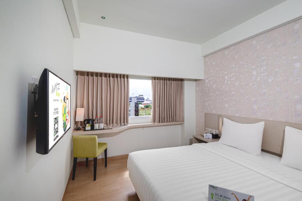 Whiz Prime Hotel Sudirman Cilacap - Superior Double Room