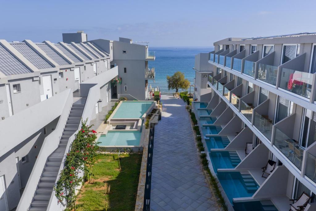 Fotografie z fotogalerie ubytování Golden Coast Beachfront Resort v destinaci Kypseli