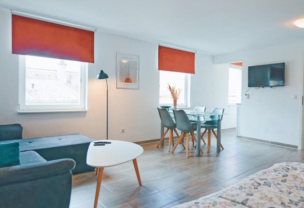 TV a/nebo společenská místnost v ubytování Shining apartment in Bamberg