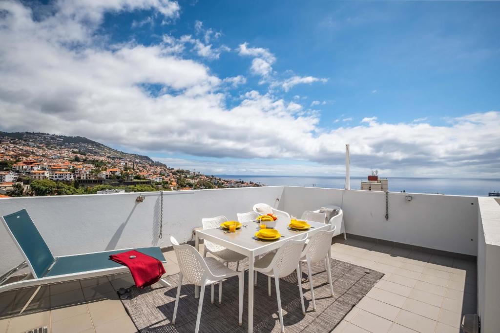 Rooftop Funchal - By Wehost