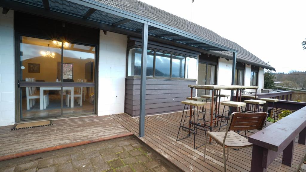 Iles House Rotorua - Resim 6