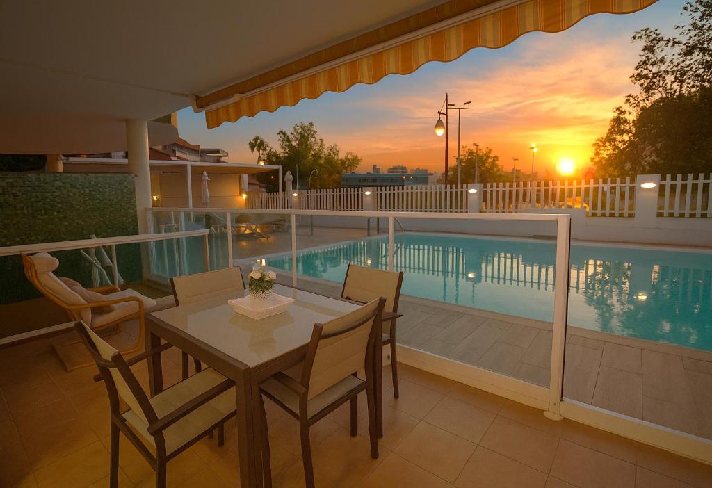Πισίνα στο ή κοντά στο GOLDEN BEACH MOGAN