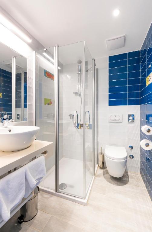 Koupelna v ubytování Pharos Hvar Bayhill Hotel