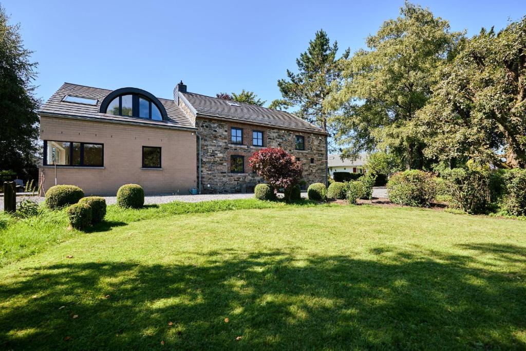 Zahrada ubytování Le Gîte de Bronromme - villa 5 chambres 9p