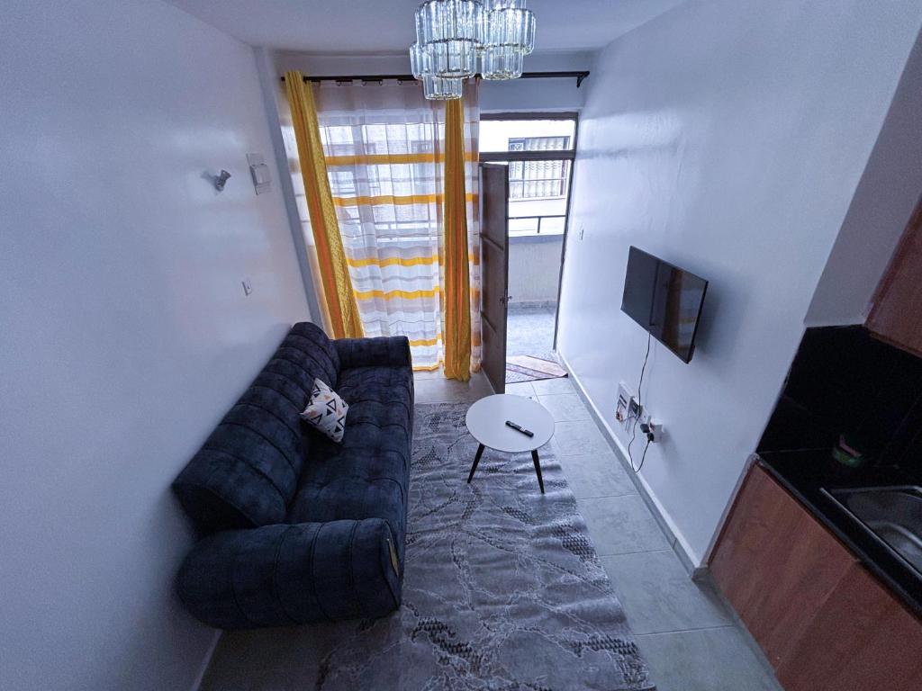 Μια τηλεόραση ή/και κέντρο ψυχαγωγίας στο TSAVO ROYSAMBU Citynest