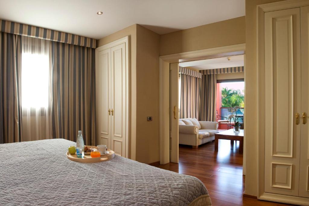 Cama o camas de una habitación en Hotel Blancafort Spa Termal