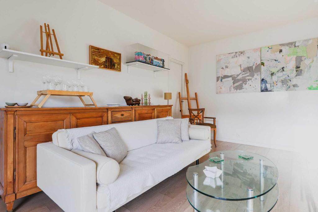 Modern apartment -1BR-3P- Trocadero