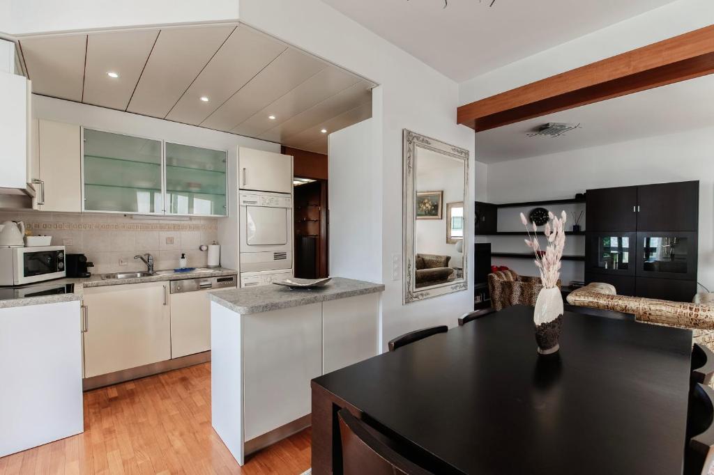 Yamina Luxury Apartment by Quokka 360 - Next to Lido di Lugano - Resim 17