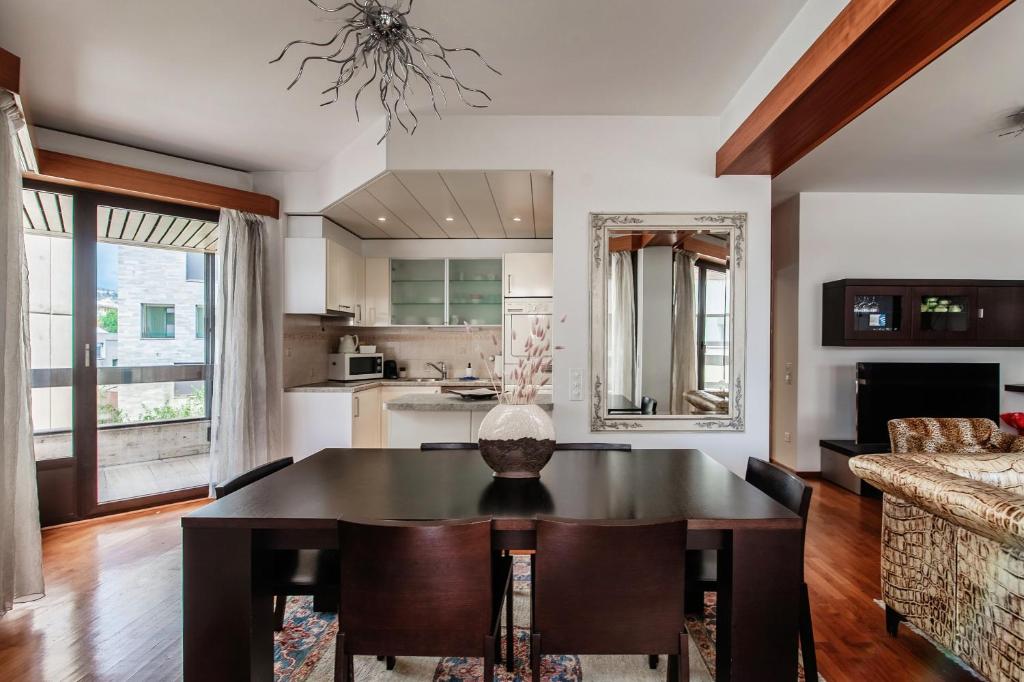 Yamina Luxury Apartment by Quokka 360 - Next to Lido di Lugano - Resim 2