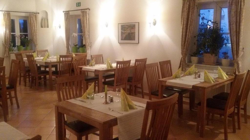 Restaurace v ubytování Hotel Echinger Hof