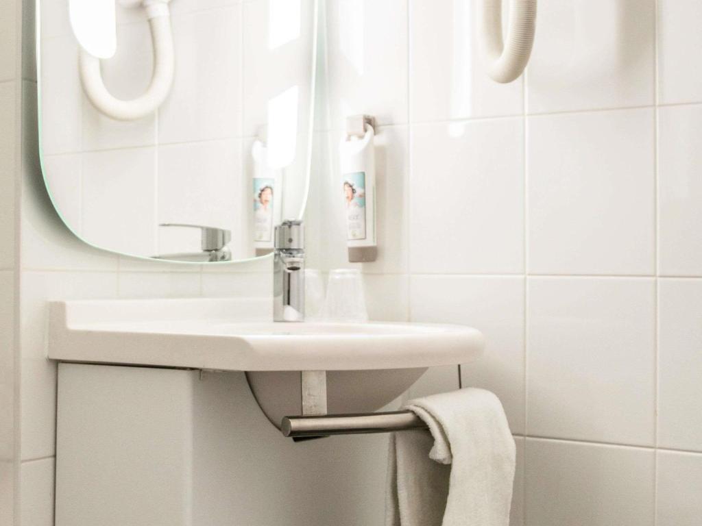 ibis Paris Grands Boulevards Opéra 9e - Resim 15