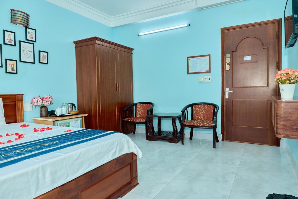 Phoenix Flower Hotel & Travel - 6