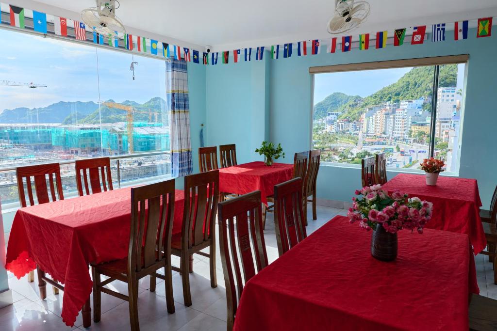 Phoenix Flower Hotel & Travel - 16