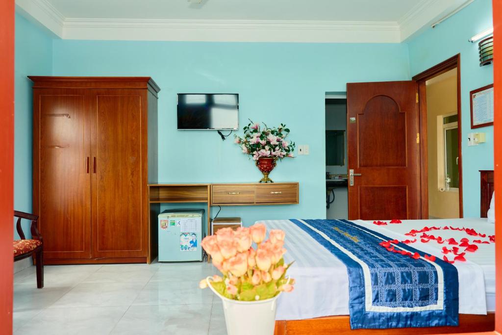 Phoenix Flower Hotel & Travel - 1