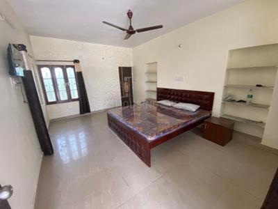 Ένα ή περισσότερα κρεβάτια σε δωμάτιο στο Ramani's Stay