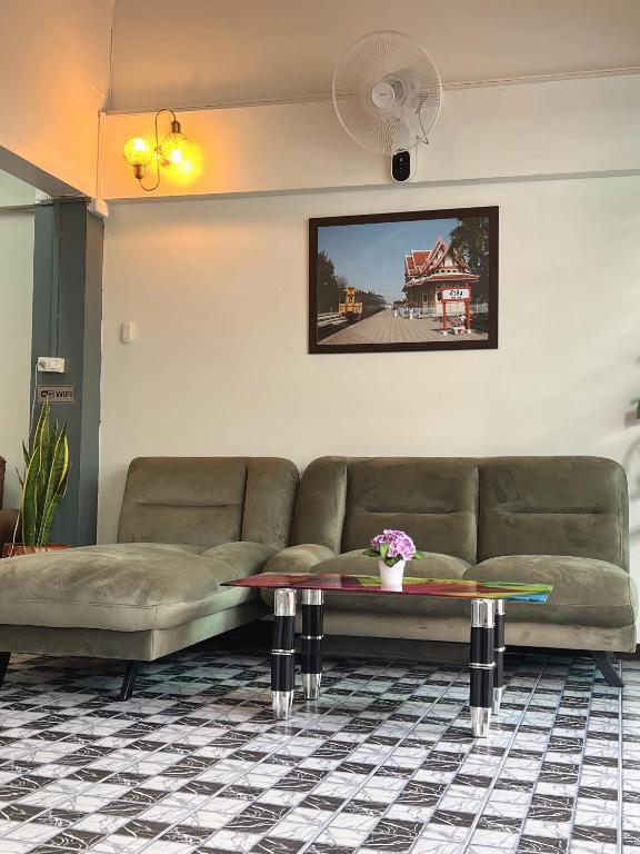 Sherly 888 Hotel - Resim 6