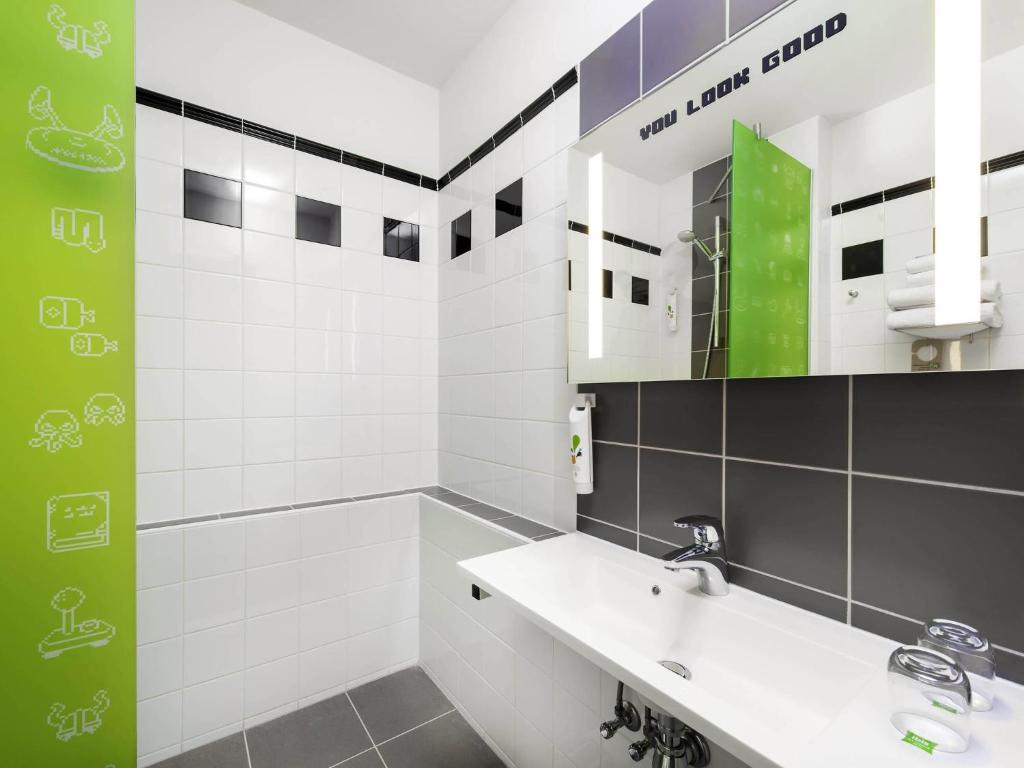 Ibis Styles Budapest Center - Resim 26